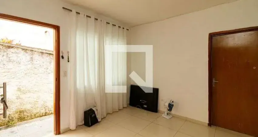 Casa com 2 quartos à venda na Rua Simão Pedroso, 436, Vila Ede, São Paulo