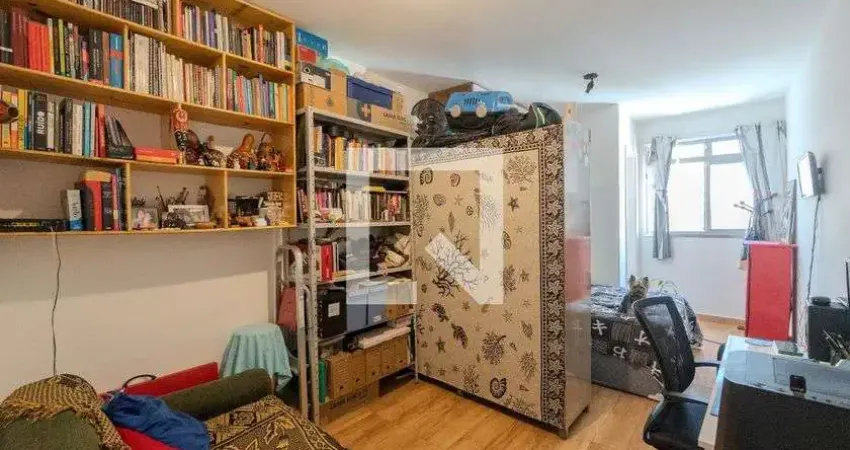 Kitnet / Stúdio à venda na Rua Santo Amaro, 471, Bela Vista, São Paulo