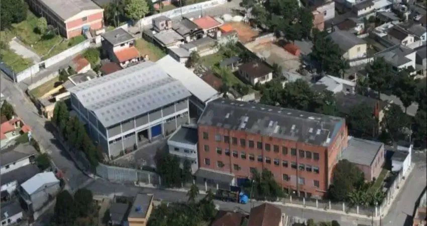 Barracão / Galpão / Depósito para alugar na Rua Nossa Senhora de Fátima, 345, Jardim Santo Antônio, Embu das Artes