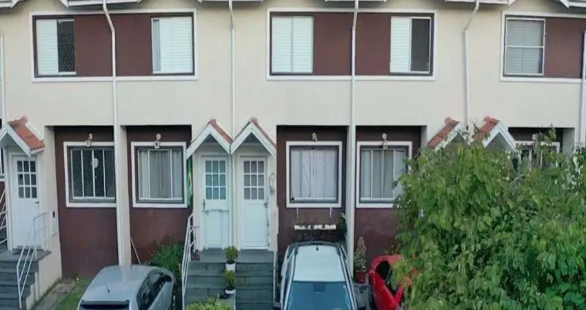 Sobrado de 2 dormitórios, sala, cozinha e banheiro garagem para 2 carros + lavanderia. área toda protegida por segurança 24hr, uma bela vista para o v