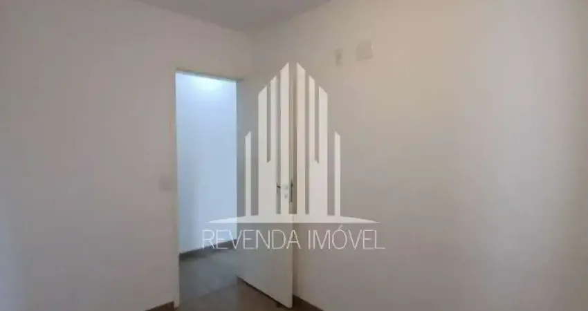 Apartamento à venda na vila santa terezinha, carapicuíba-sp: 2 quartos, 1 banheiro, 1 vaga de garagem!