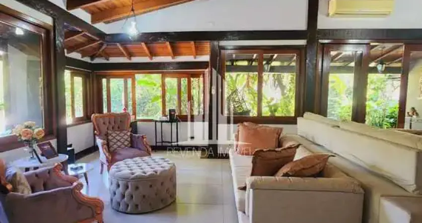 Casa de luxo para locação em carapicuíba-sp, no bairro chácara dos lagos: 4 quartos, 1 suíte, 2 banheiros, 4 vagas, 320m².