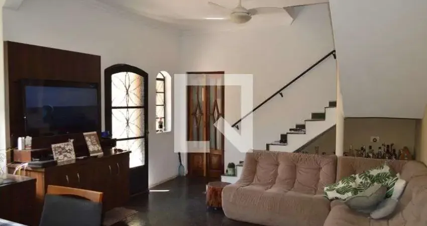 Casa com 3 quartos à venda na Rua Sanches Brandão, 269, Cambuci, São Paulo