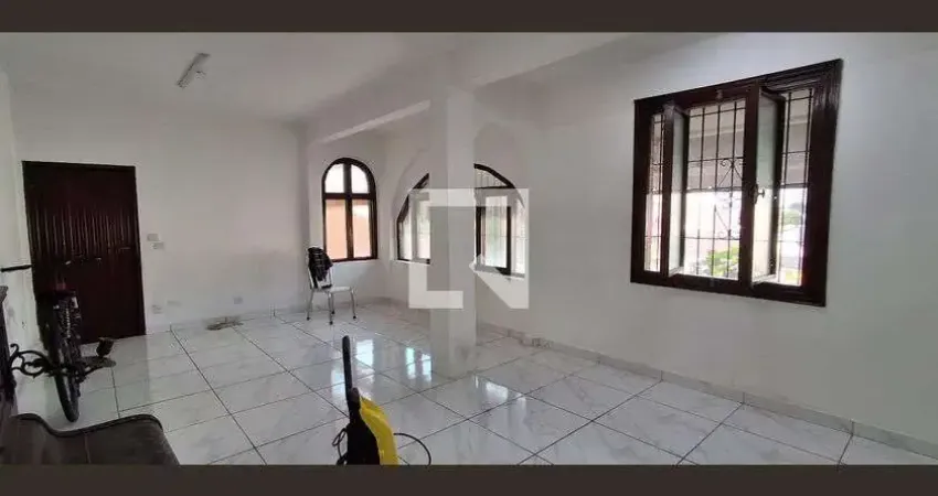 Casa com 2 quartos à venda na Rua Arapuã, 178, Santa Maria, São Caetano do Sul