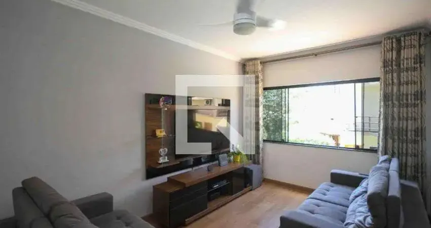 Casa em condomínio fechado com 3 quartos à venda na Rua Irmã Amélia, 217, Vila Santa Clara, São Paulo