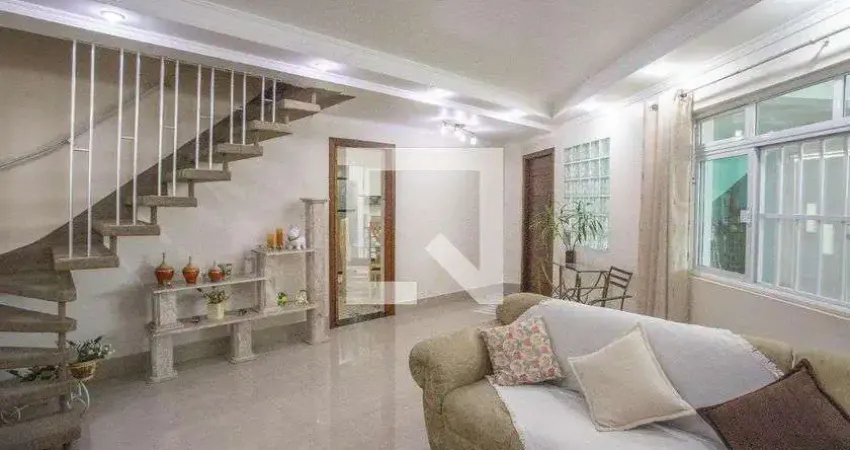 Casa com 3 quartos à venda na Rua dos Crisântemos, 318, Piraporinha, Diadema