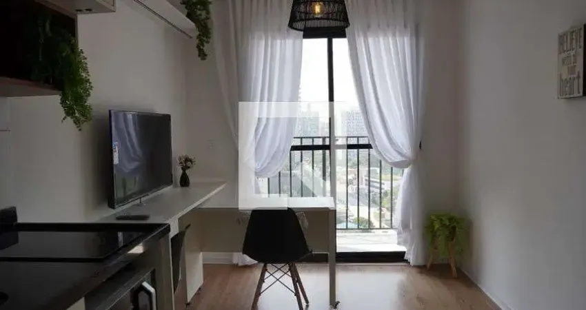 Kitnet / Stúdio à venda na Rua Cardeal Arcoverde, 3121, Pinheiros, São Paulo