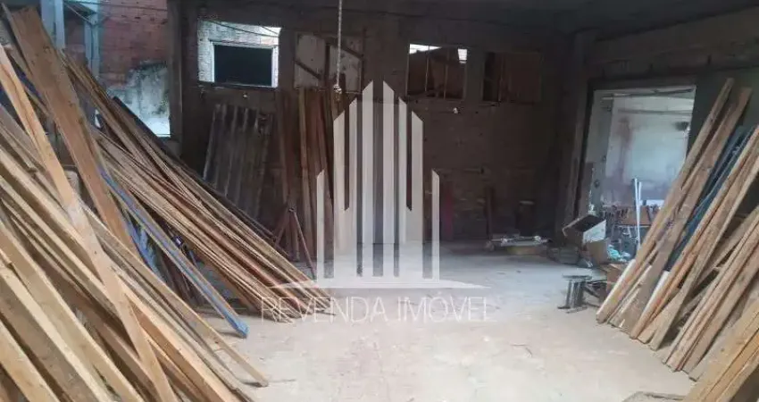 Oportunidade Única: Galpão Comercial à Venda em São Paulo-SP, no Bairro Pedreira! 1 sala, 2 banheiros, 640,00m² de área!