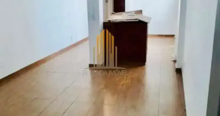 Aclimação - Condomínio Edifício Imperatriz, Apartamento à venda de 85m² com 2 dormitórios, 1 banheiro, sem vaga.