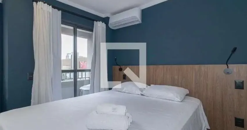 Kitnet / Stúdio à venda na Avenida Pavão, 1073, Moema, São Paulo