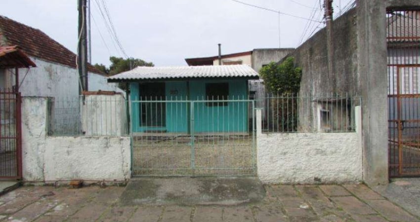 Casa no Bairro TRISTEZA com 48 m2, 2 dormitórios, Área de serviço, Banheiro social, Cozinha, Estac.sem vaga, Pátio, Sala de estar, Tanque