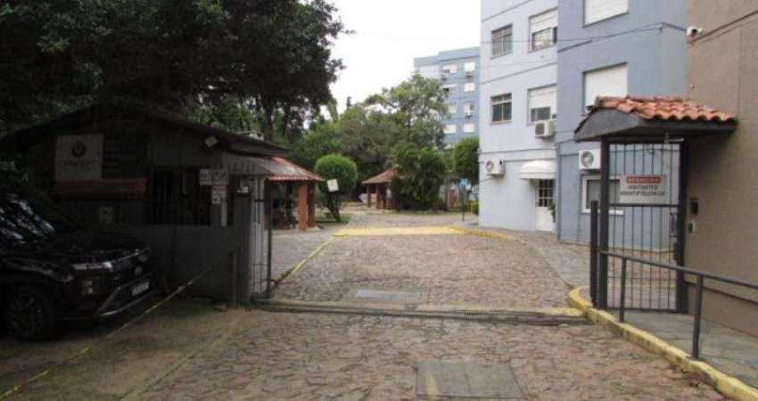 Apartamento com 62 m2, sala, 2 dormitórios, banheiro social, Cozinha/Área de serviço c/ tanque. Estacionamento com vaga privativa.
