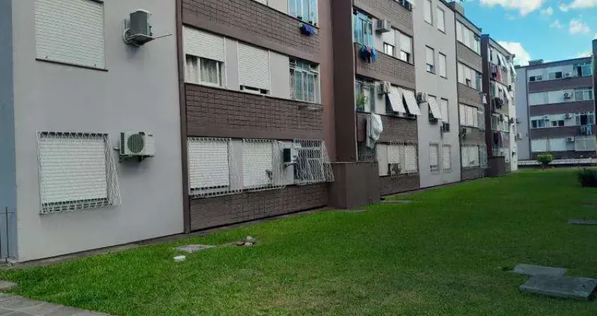 Apto desocupado com 02 dormitórios , sala, cozinha, banheiro , área de serviços, estacionamento rotativo. Condominio com portária 24hs.