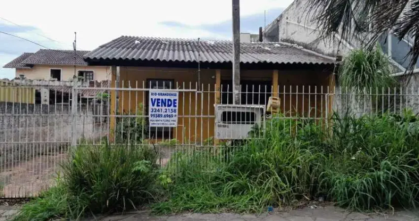 Casa comercial com 2 salas à venda no Camaquã, Porto Alegre