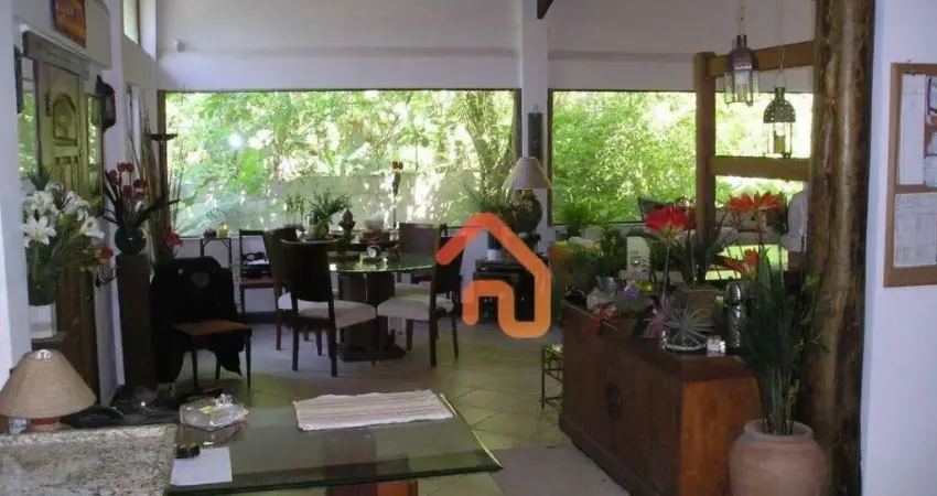Casa com 4 quartos à venda, 270 m² por R$ 1.580.000 - Itaipu - Niterói/RJ