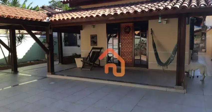 Casa com 3 quartos (2 suítes), piscina, 3 vagas à venda, 240 m² por R$ 880.000 - Itaipu - Niterói/RJ