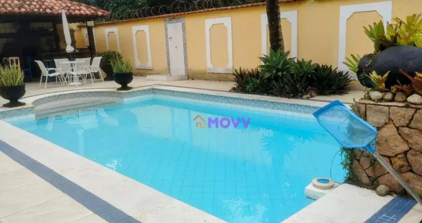 Casa em condominio com 5 quartos à venda, 380 m² por R$ 1.100.000 - Pendotiba - Niterói/RJ