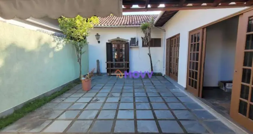Casa com 5 quartos à venda na Rua Caiapós, São Francisco, Niterói