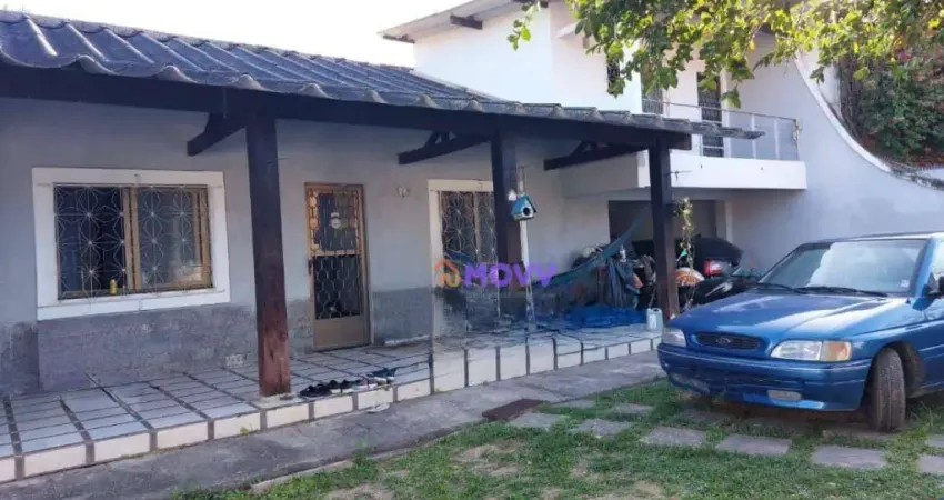 Casa à venda, 272 m²em 450 mts de terreno por R$ 650.000 - Itaipu - Niterói/RJ