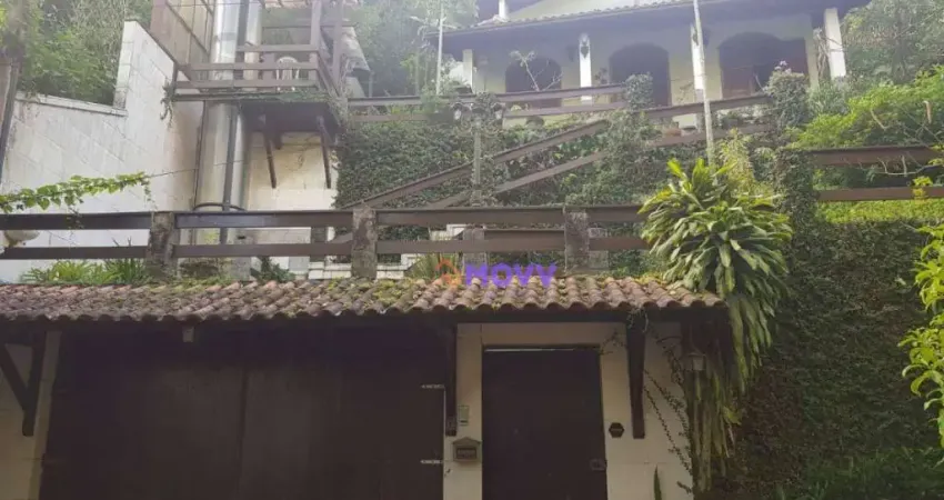 Casa à venda, 315 m² por R$ 739.000,00 - Serra Grande - Niterói/RJ
