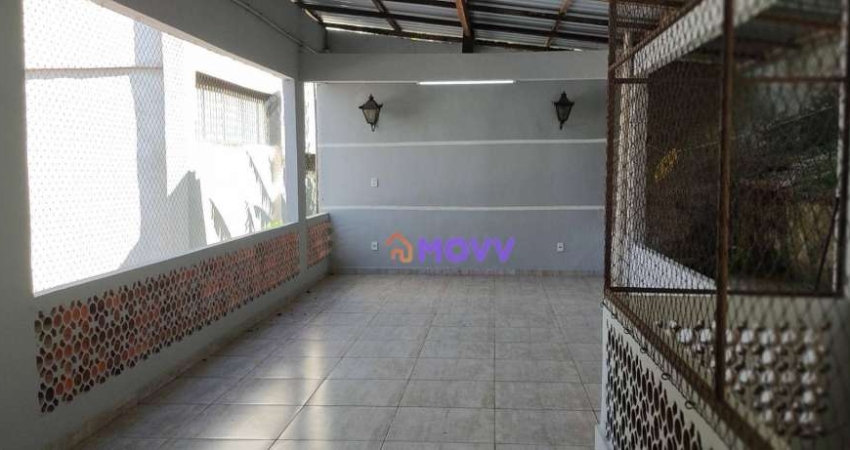 Excelente cada de vila com anexo, ao lado do American Pet Santa Rosa