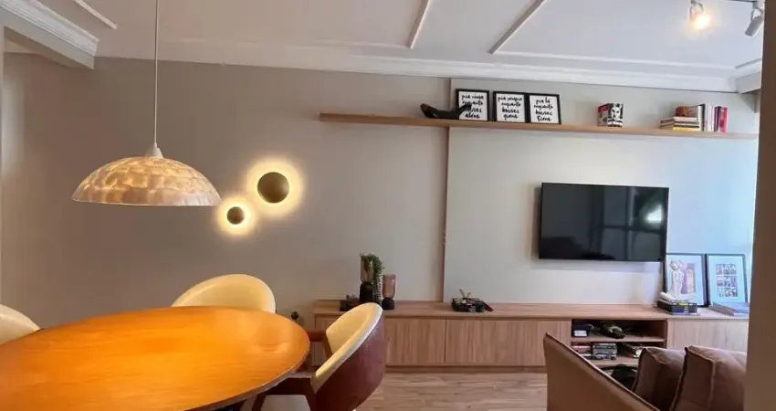 Apartamento Reformado e Mobiliado 84m² - Av Cerro Azul