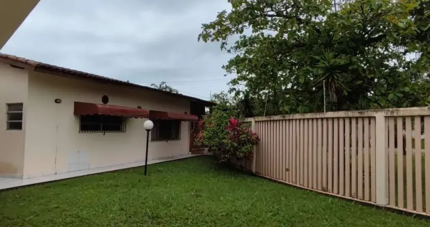 CASA 3  SUÍTES  250M MAR AMPLO TERRENO 353m²  ITANHAÉM SP