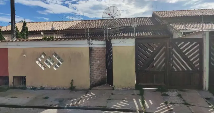 CASA 2 QUARTOS   SUÍTE  LOCAL PRIVILEGIADO  APENAS 200 M MAR   ITANHAÉM SP