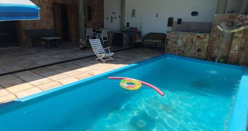 CASA MOBILIADA 3 QUARTOS SUÍTE  PISCINA  CHURRASQUEIRA 200M MAR ITANHAÉM SP