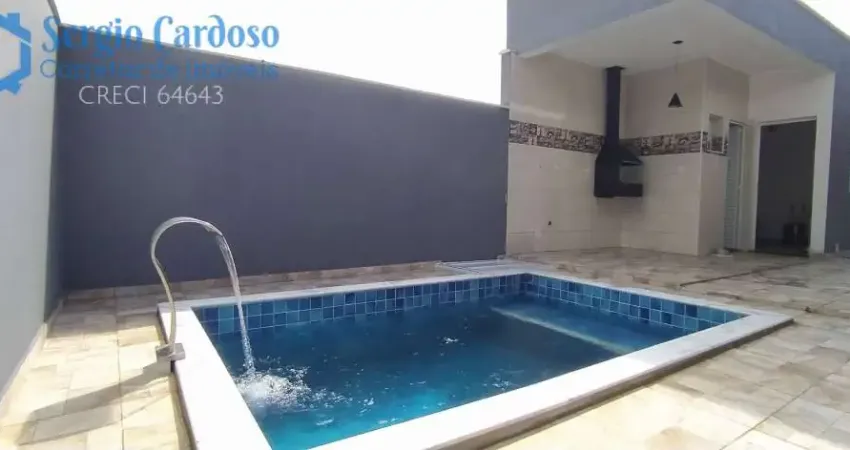 REALIZE SEU SONHO: CASA À VENDA A POUCOS METROS DA PRAIA! 3 QUARTOS
