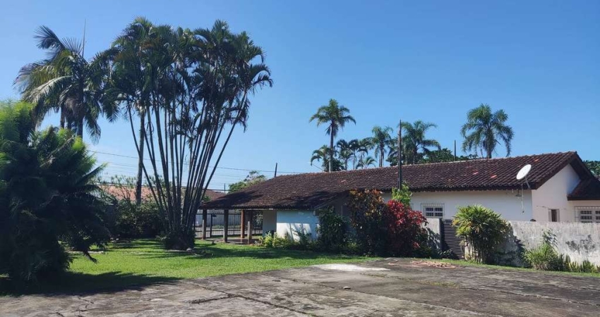 CASA 4 QUARTOS SUÍTE  AMPLO QUINTAL  T= 973 M²  LOCAL NOBRE ITANHAÉM SP
