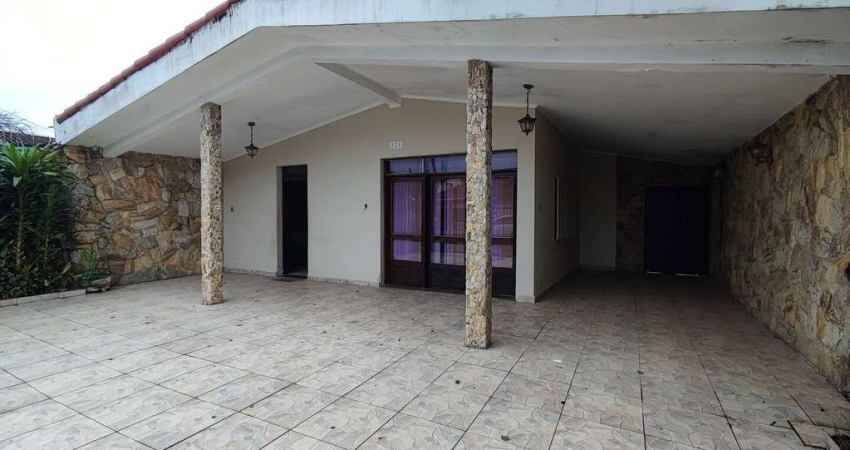 CASA 5 QUARTOS A 200M DA PRAIA! COM PISCINA  E CHURRASQUEIRA - ITANHAEM/SP