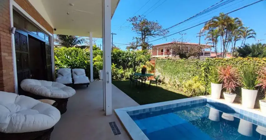 CASA  CLÁSSICA 4 QUARTOS 3 SUÍTES  PISCINA LOCAL PREMIUM ITANHAÉM SP