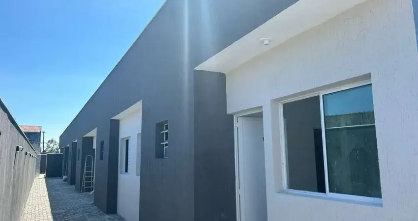 CASA EM CONDOMÍNIO COM PISCINA E CHURRASQUEIRA PRIVATIVA ITANHAÉM/SP