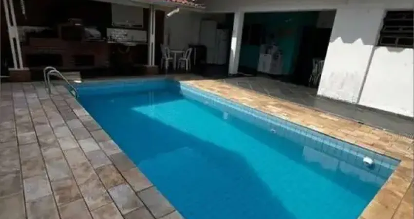 CASA COM EDÍCULA EM AMPLO TERRENO 440M² |5 QUARTOS 3 SUITES| NOVA ITANHAEM