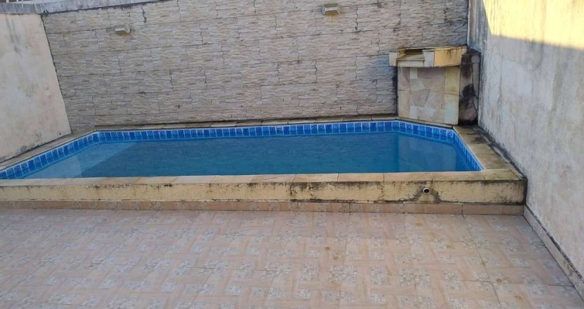 CASA NA PRAIA COM PISCINA E CHURRASQUEIRA 600M DO MAR - ITANHAEM/SP