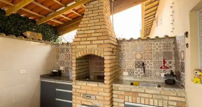 Casa na praia 200m do mar 2 quartos 1 suite e espaço gourmet itanhaém sp