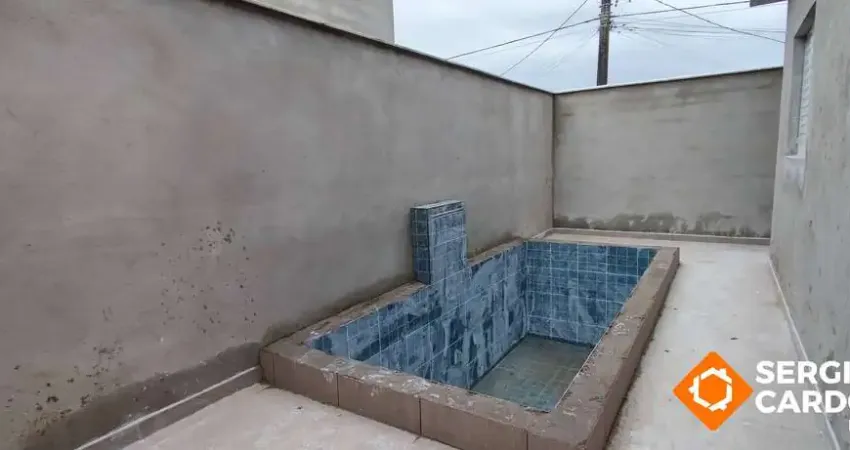 Condomínio fechado com 4 casas e piscina privativa!  apenas 500m do mar!