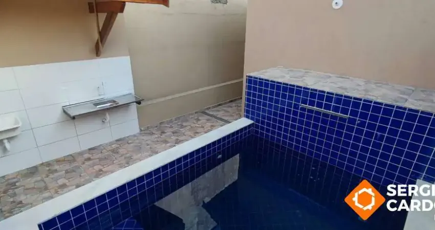 Casa nova com piscina a poucos metros do mar! 2 quartos - itanhaem/sp