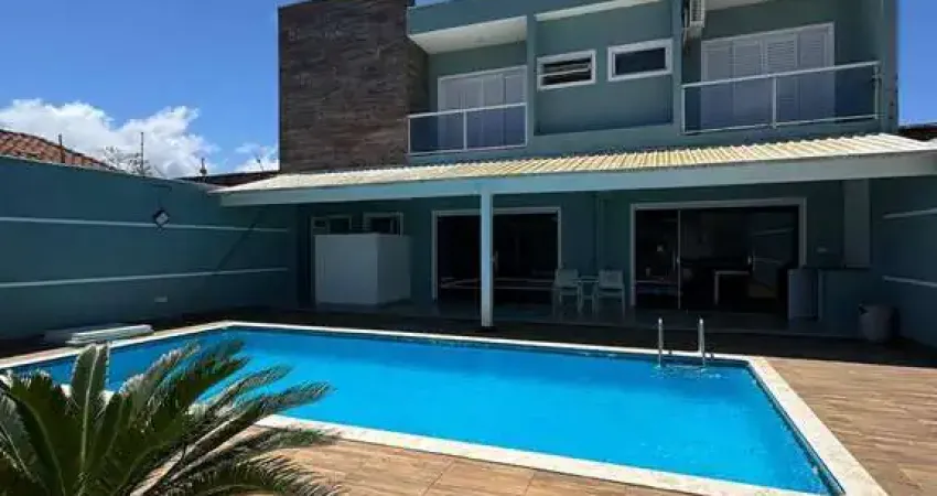 Maravilhoso sobrado no coração do cibratel a poucos metros do mar! itanhaem