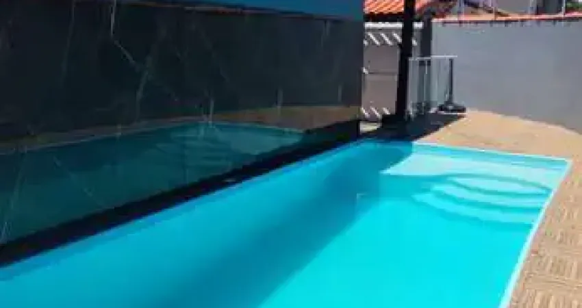 Casa com piscina e churrasqueira a 500m do mar no cibratel - itanhaem/sp