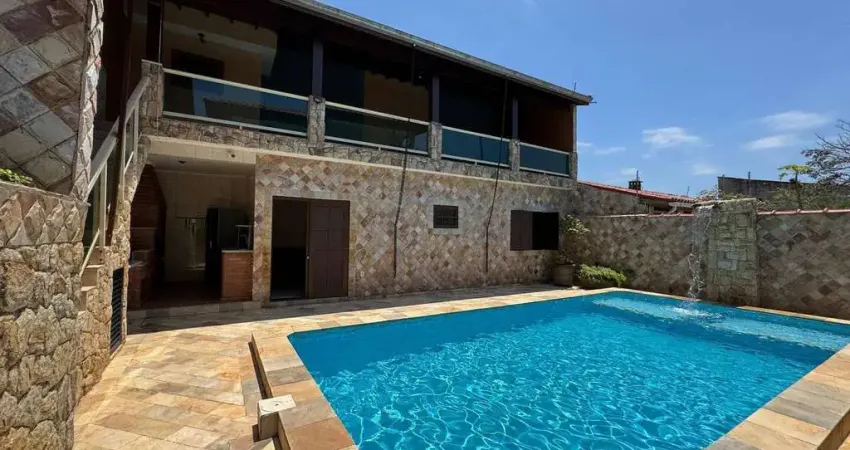 Casa na praia com piscina e 4 quartos! amplo terreno - 350m do mar itanhaem