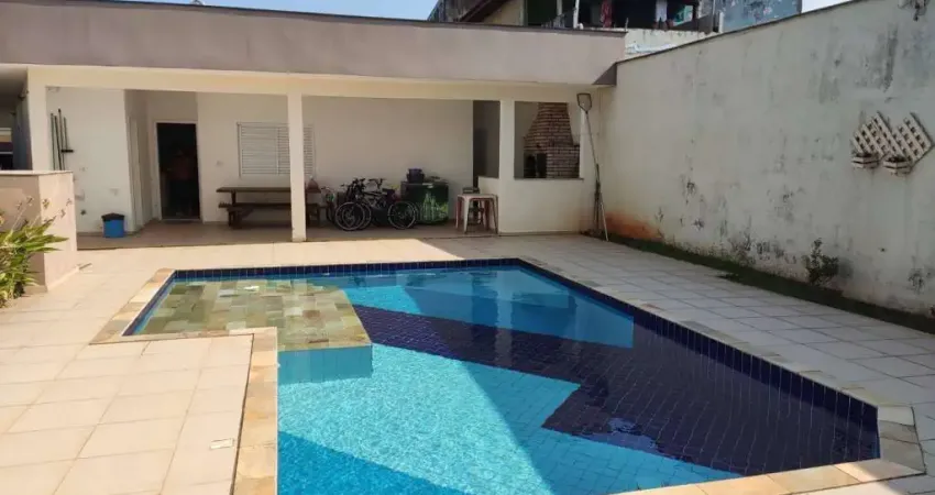 CASA 4 QUARTOS 2 SUÍTES PISCINA E GOURMET  200 M MAR ITANHAÉM/SP
