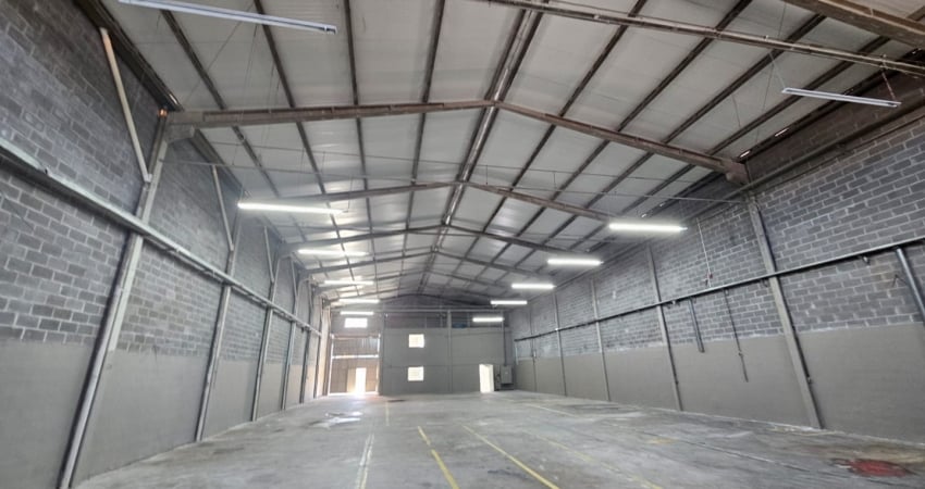 Barracão / Galpão / Depósito com 3 salas para alugar na Rua Henrique Coelho Neto, 1410, Vargem Grande, Pinhais