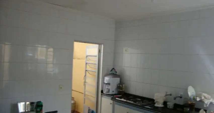 Casa com 3 quartos para alugar na Vila Trujillo, Sorocaba 