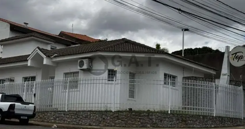 Casa comercial com 10 salas à venda na Rua Lituânia, 1397, Jardim Pagliato, Sorocaba