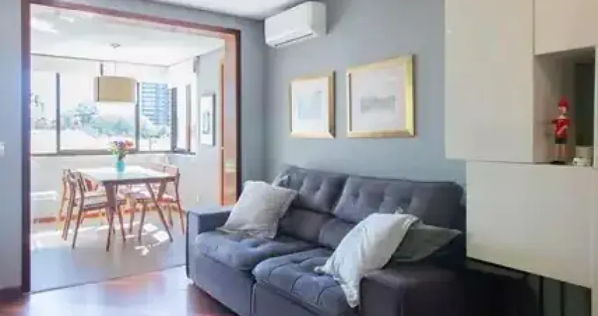 Maravilhoso apartamento de 2 dormitórios com suíte, sacada com churrasqueira e vaga de garagem