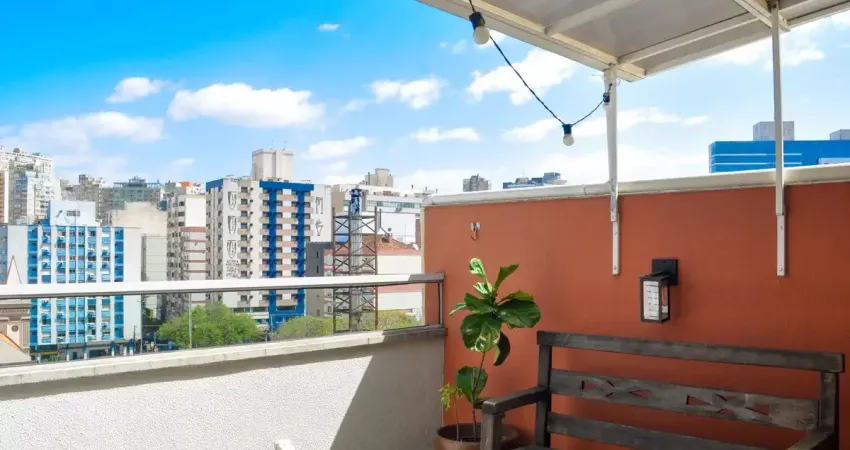 Apartamento de dois dormitórios com vaga de garagem na cidade baixa