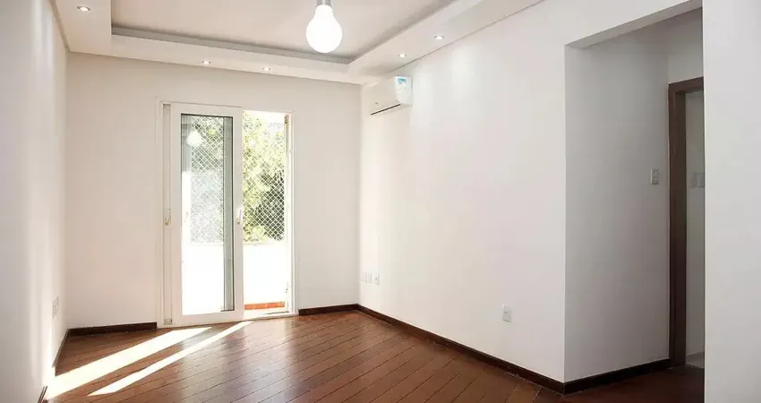 Maravilhoso apartamento de 3 dormitórios e 2 vagas no bairro farroupilha