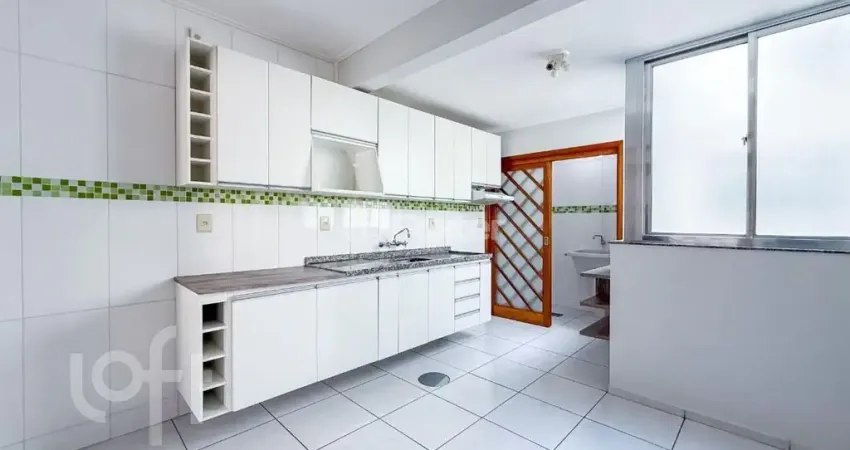 Maravilhoso apartamento de três dormitórios com suíte e vaga de garagem